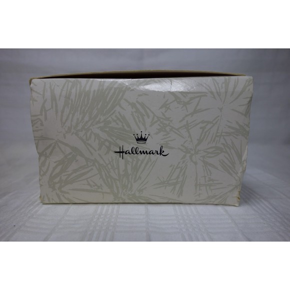 Cozy Home 1993 Hallmark Collector's Series Keepsake Ornament #10 Nostalgic House - Picture 11 of 12